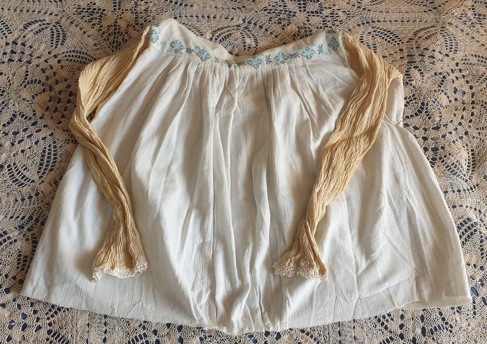 Ризи от народна носия - 2 броя