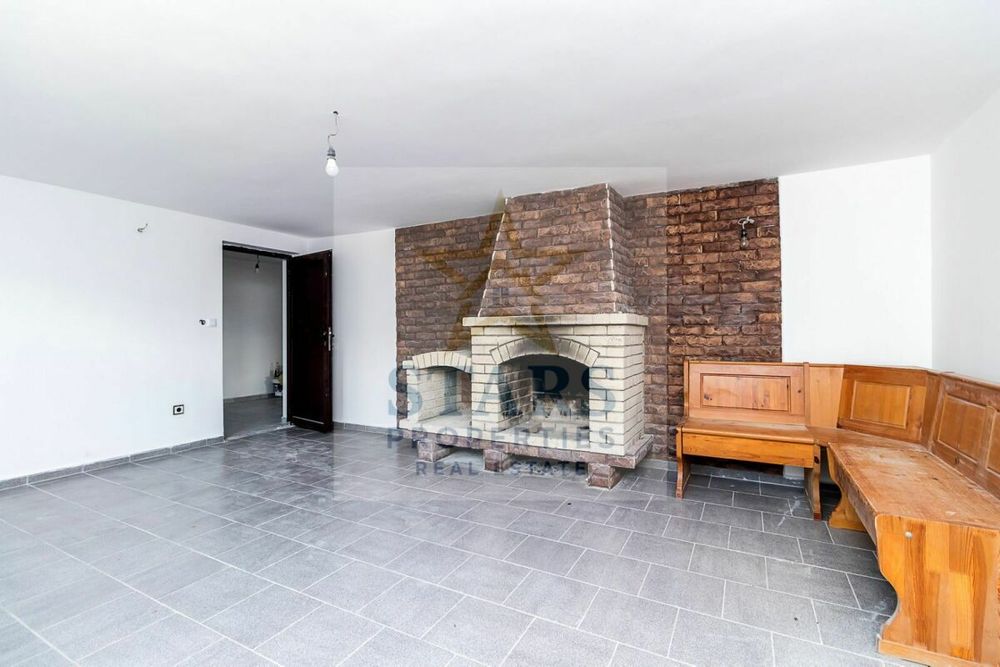 Продава се Къща в с. Орешак, Област Варна - 420 кв.м за 377 €/кв.м - Снимка #7