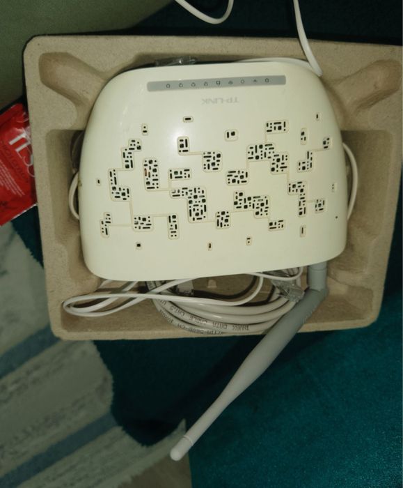 Поодам модем в коробке