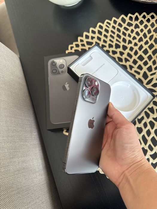 Продам IPhone 13Pro в Идеальном состоянии!