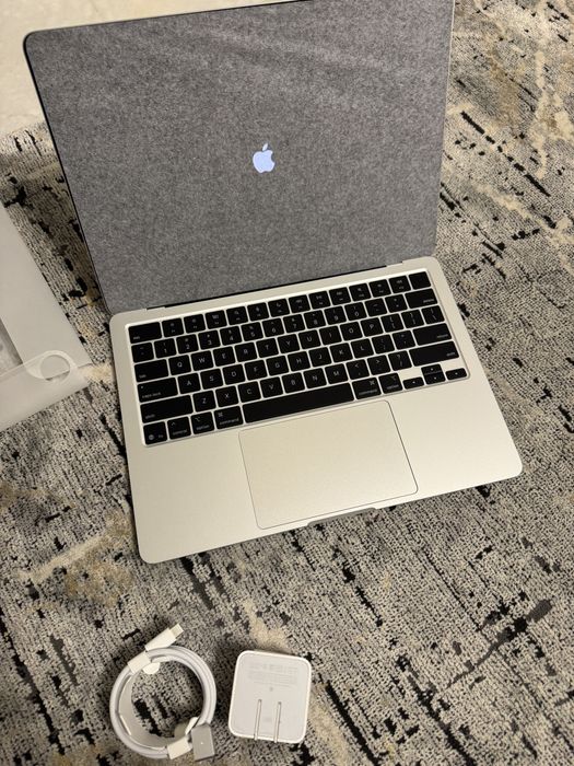 Macbook Air M4 13  16gb 256gb silver