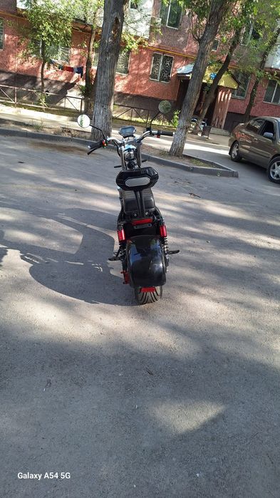 Электромобиль взрослый