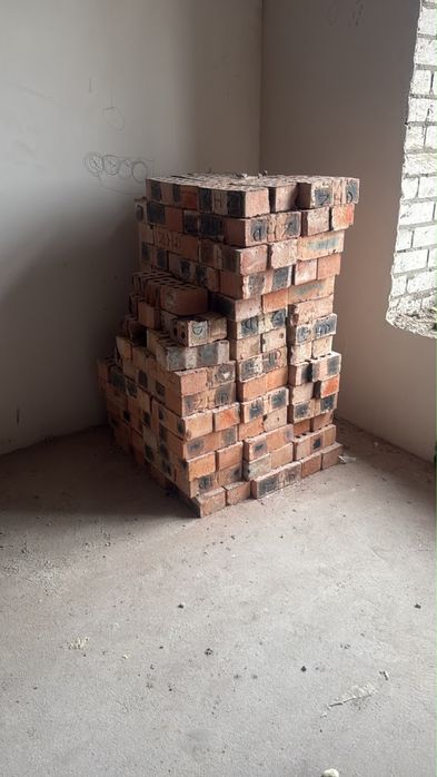 Продам блоки и кирпичи