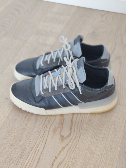 Adidași Adidas Rivalry RM low 42 2/3