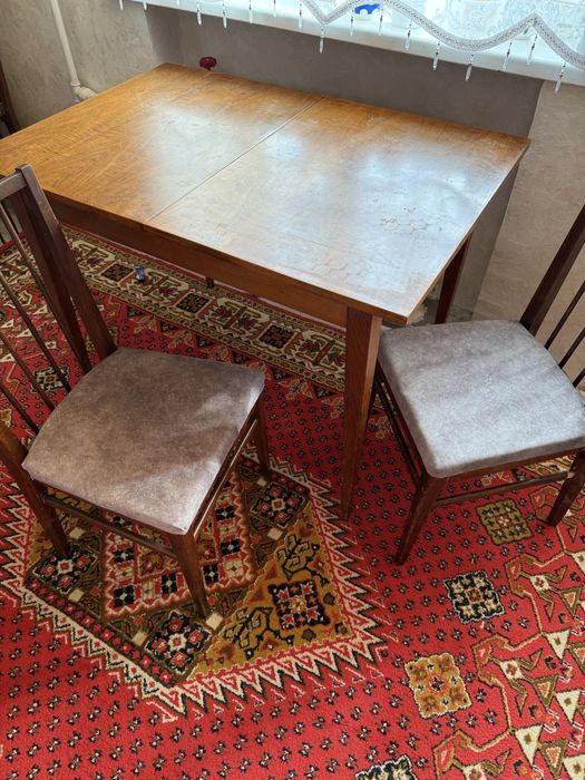 Стол и 6 стульев немецкий гарнитур