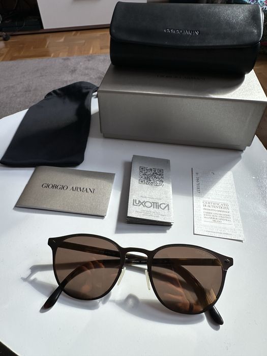GIORGIO ARMANI слънчеви очила