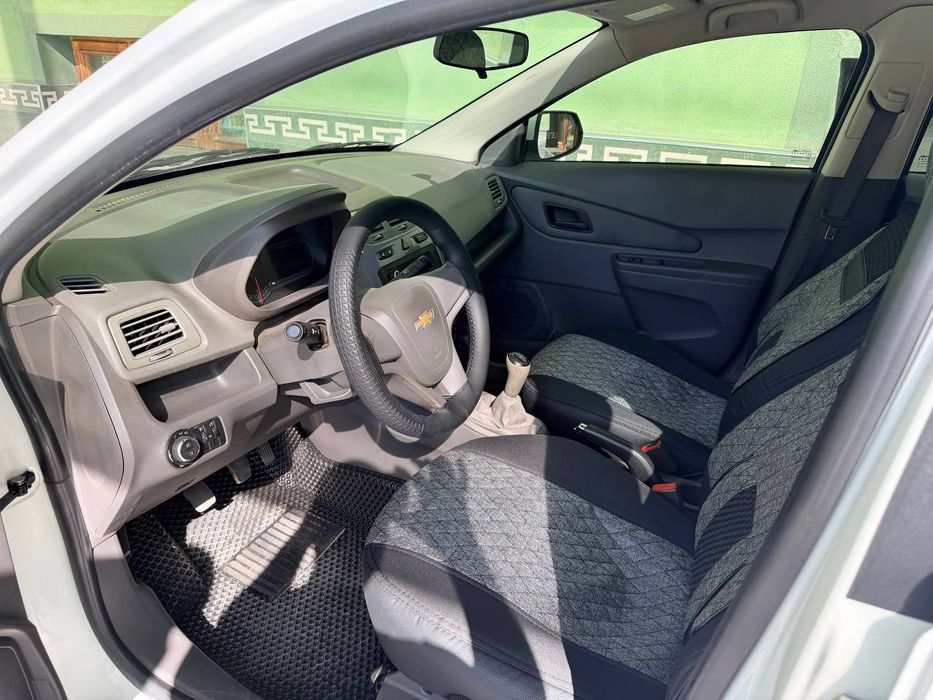 Chevrolet Cobalt 2017 — 6