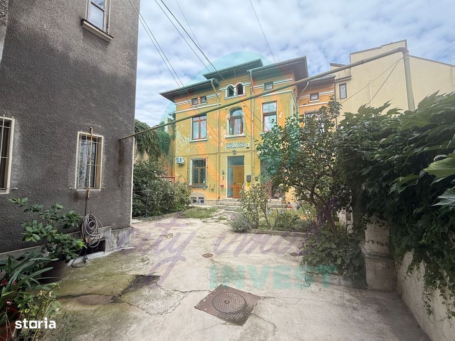Apartament cochet vila edificata in perioada interbelica