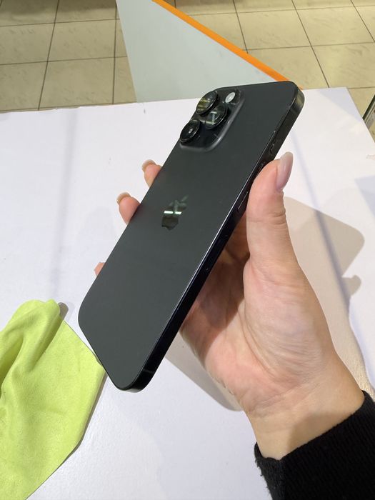 идеальный айфон 16 про макс 256 гб iPhone 16 Pro p