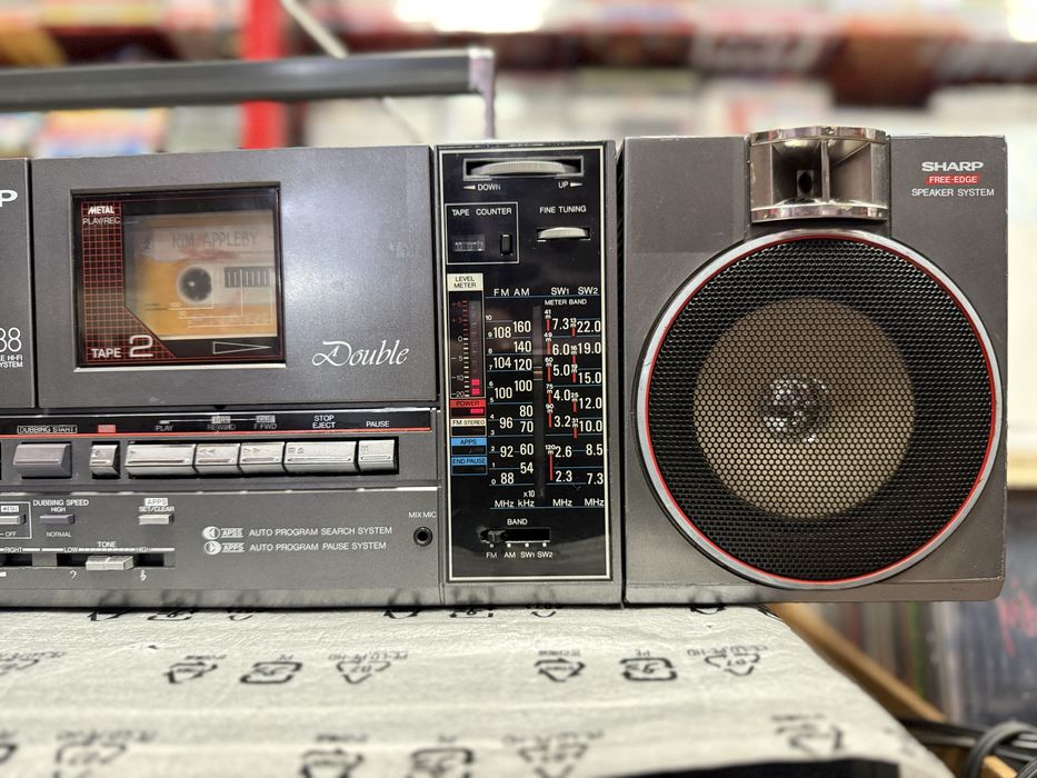 Sharp QT88 ZD магнитола