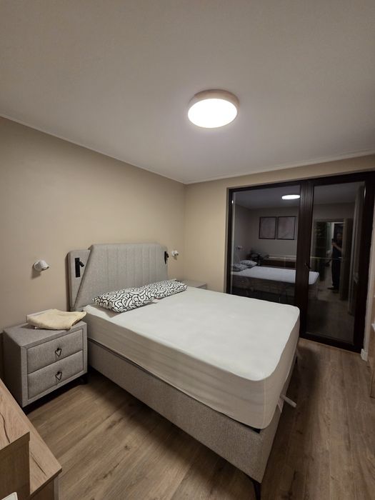 Продава  спешно чисто нов, луксозен мансарден четиристаен апартамент