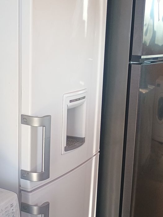 Electrocasnice Frigidere cu congelatoare