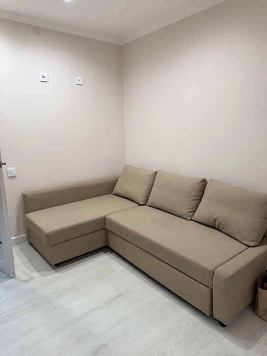 Продам диван угловой