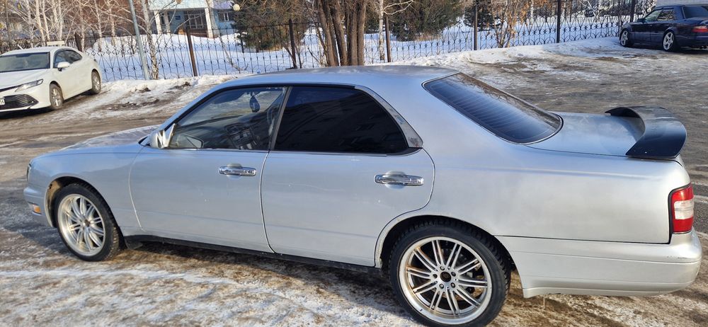 Nissan Cedric Y33 96 год