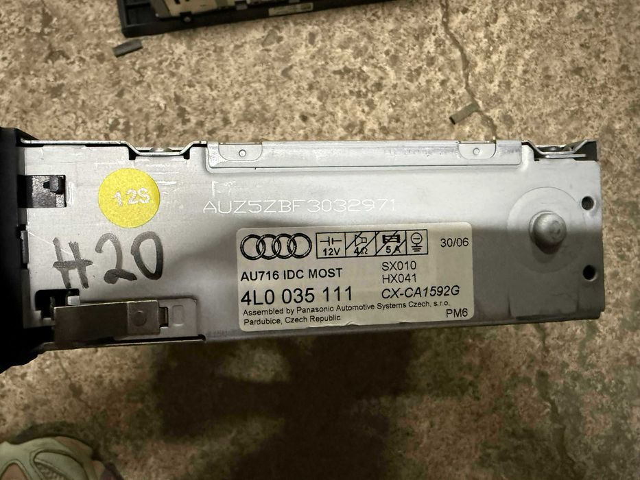 CD Changer чейнджър за Audi Q7 2006-11 Ауди кю 4L0035111 ном 20