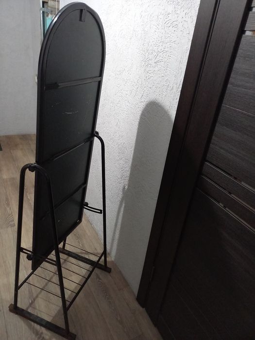 Зеркало напольное.