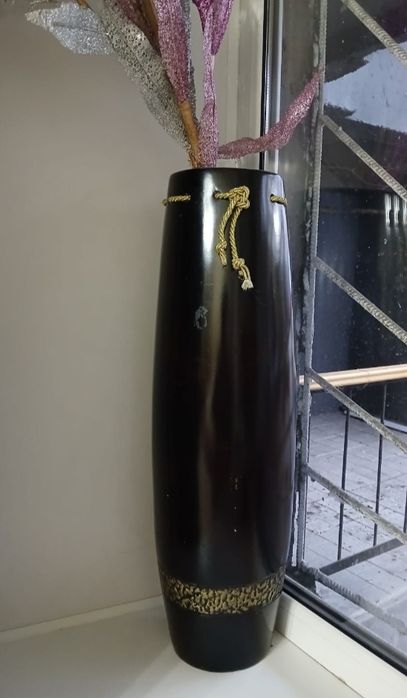 Продам керамическую вазу