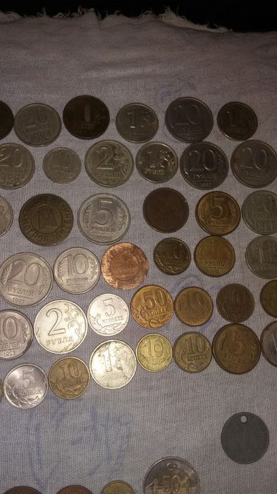 Продам коллекцию советских и иностранных  денег