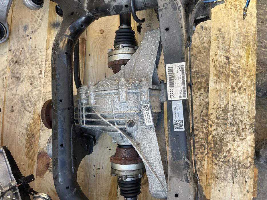 Grup Spate Audi Q7 Q8 0G2500043B