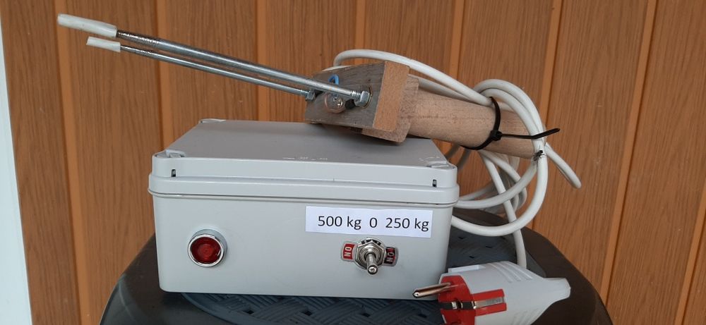 Vand asomator pentru sacrificat porci