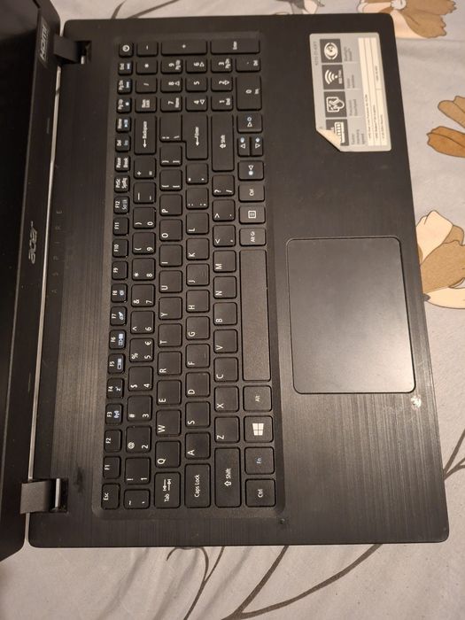 Vând laptop Acer