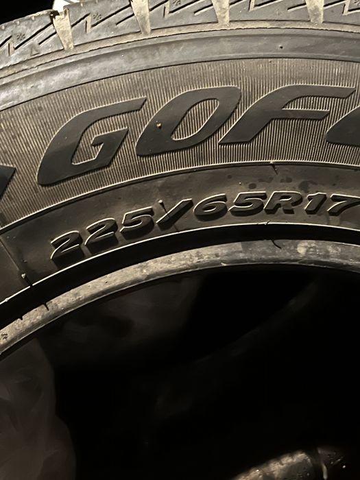 зимние шины 225/65/17