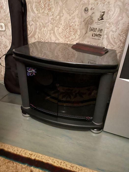 Тумба телевизионная