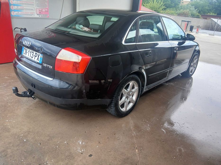 Vand sau schimb cu sharan audi a4 b6.