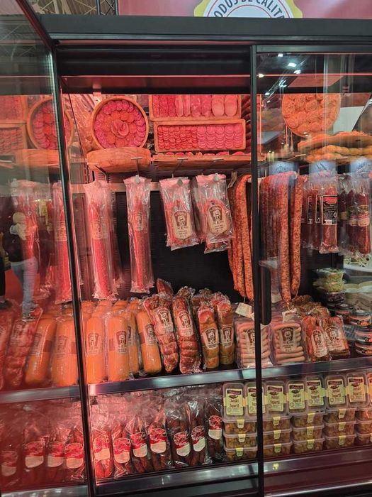 Vitrina Frigorifica pentru carne cu carlige / Premium/ 135cm/ NOU