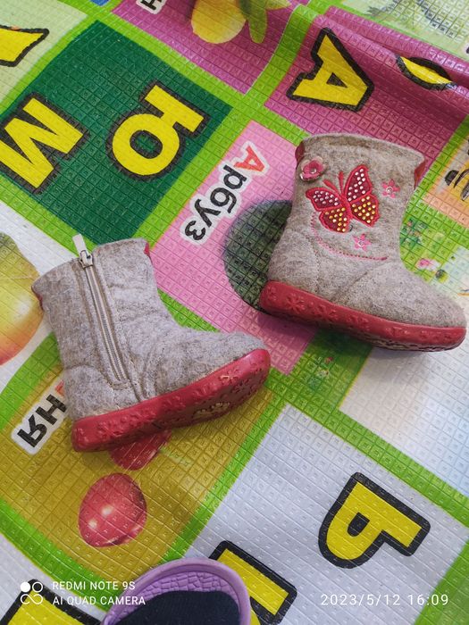 Очень СРОЧНО! Продам детскую обувь, Недорого!