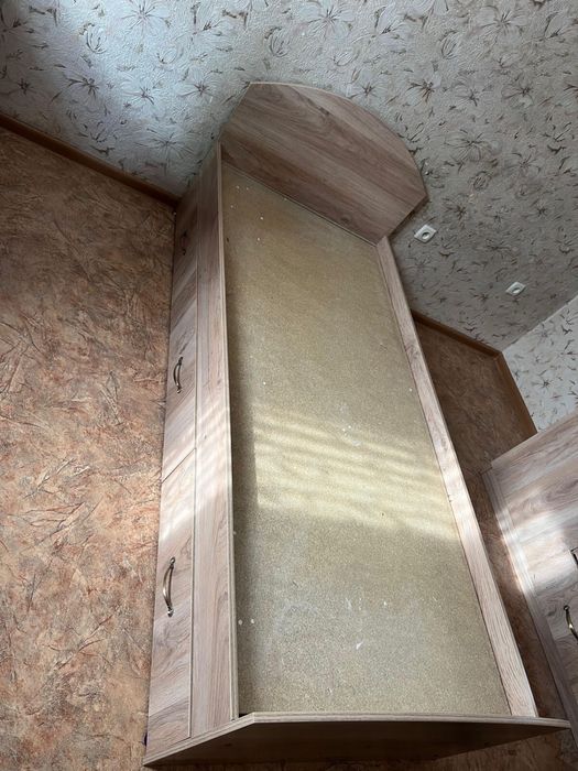 Кровать+тумбочка