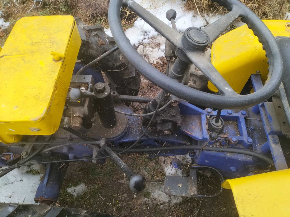 Tractor articulat  4x4 18cp