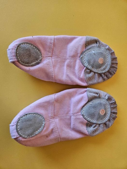 Балетни туфли детски - розови и черни, размер 31