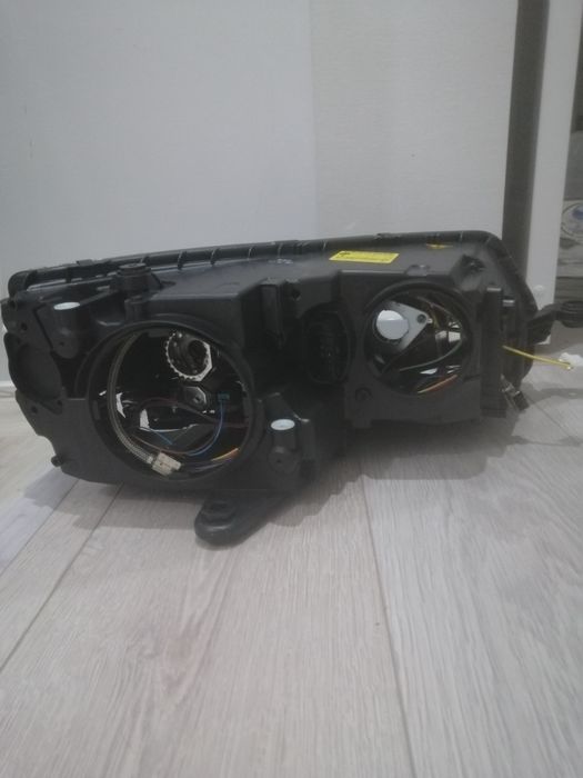 Фара левая на Skoda Octavia A7