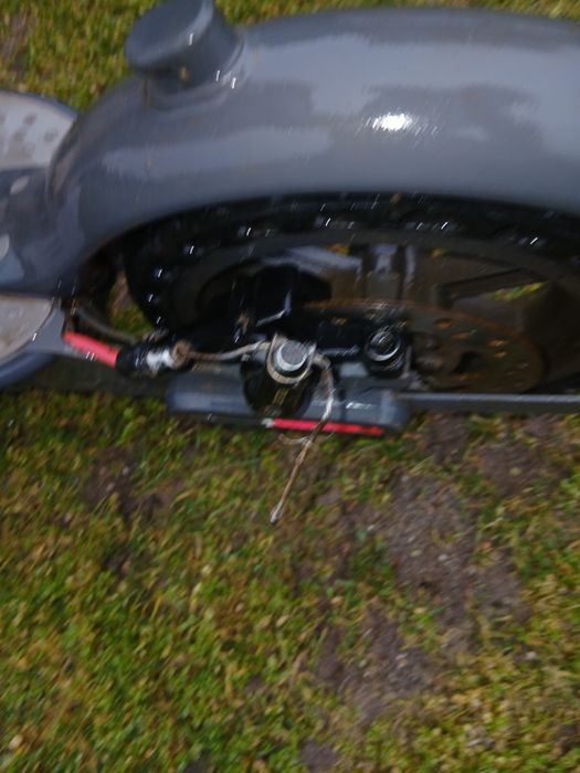 Vând trotineta electrica Aovopro Es80