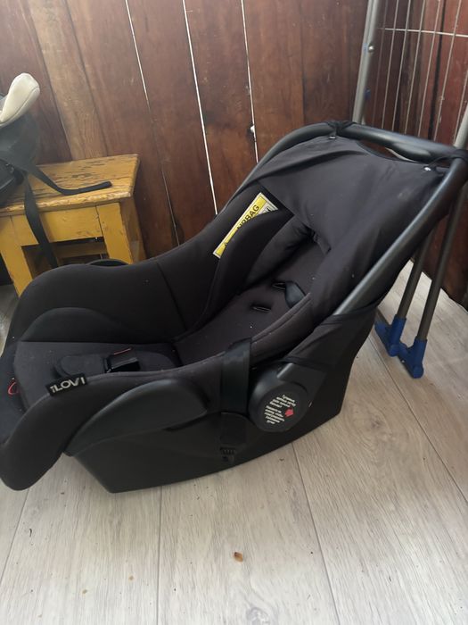 Автрокресло люлька