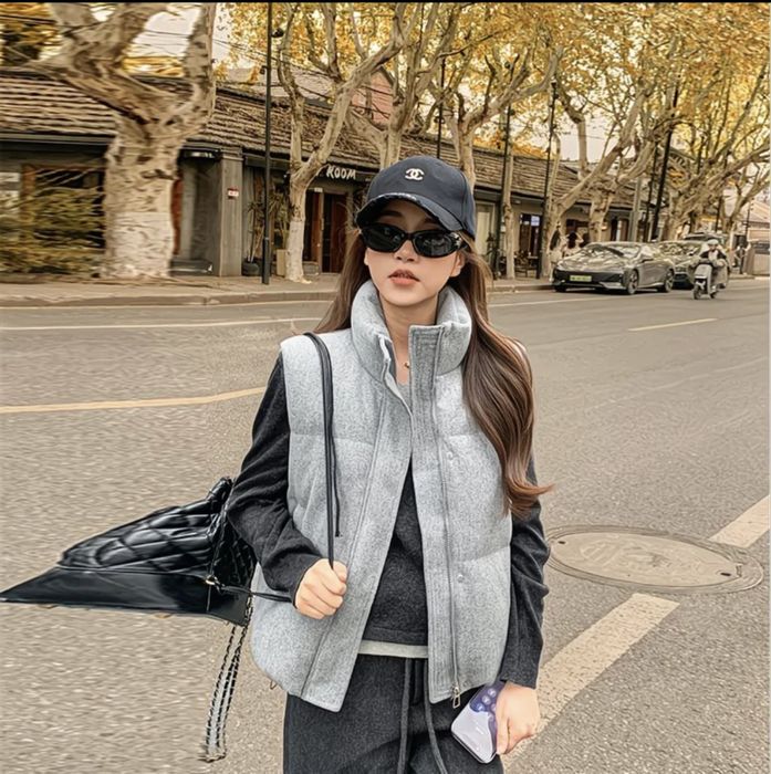 Жилетка теплая серая