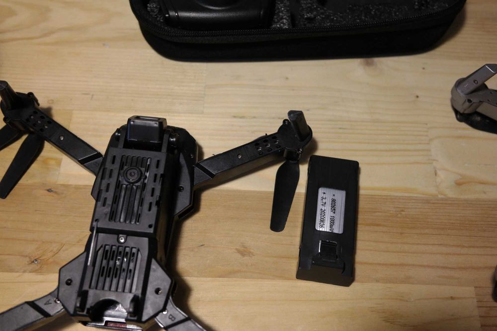 Drona , doua modele, made china