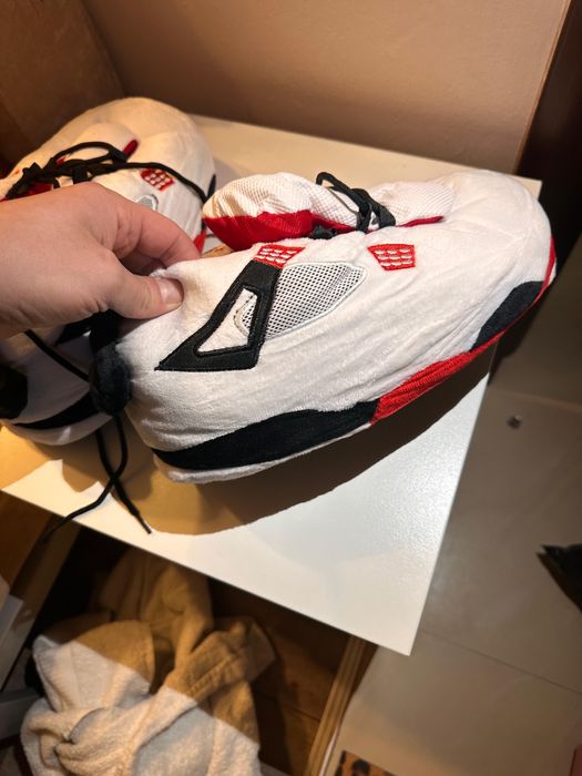 Papuci de casa jordan 4