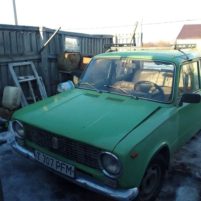 Продам ваз 21011