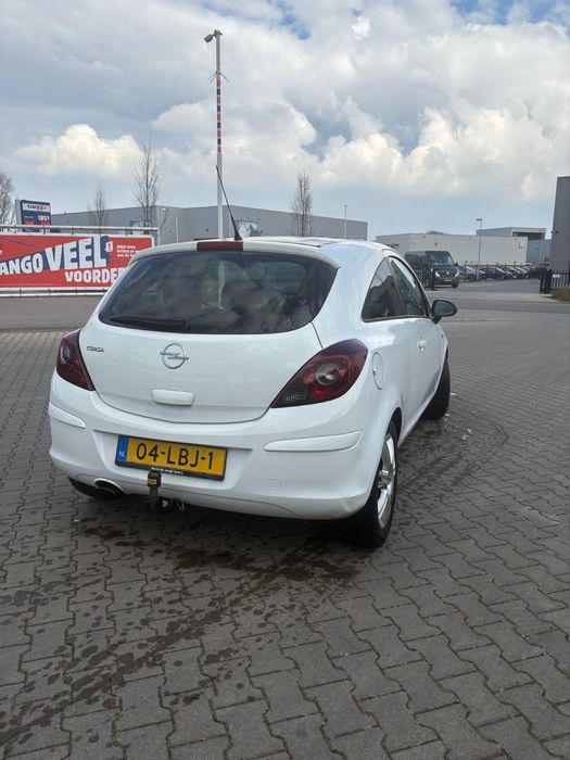 Opel Corsa D 1.4i , An 2010