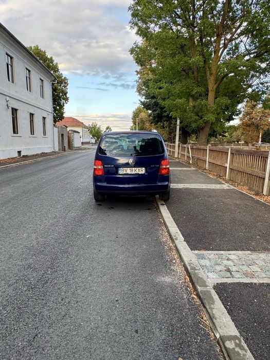 VOLKSWAGEN Touran 2003 — imagine 5