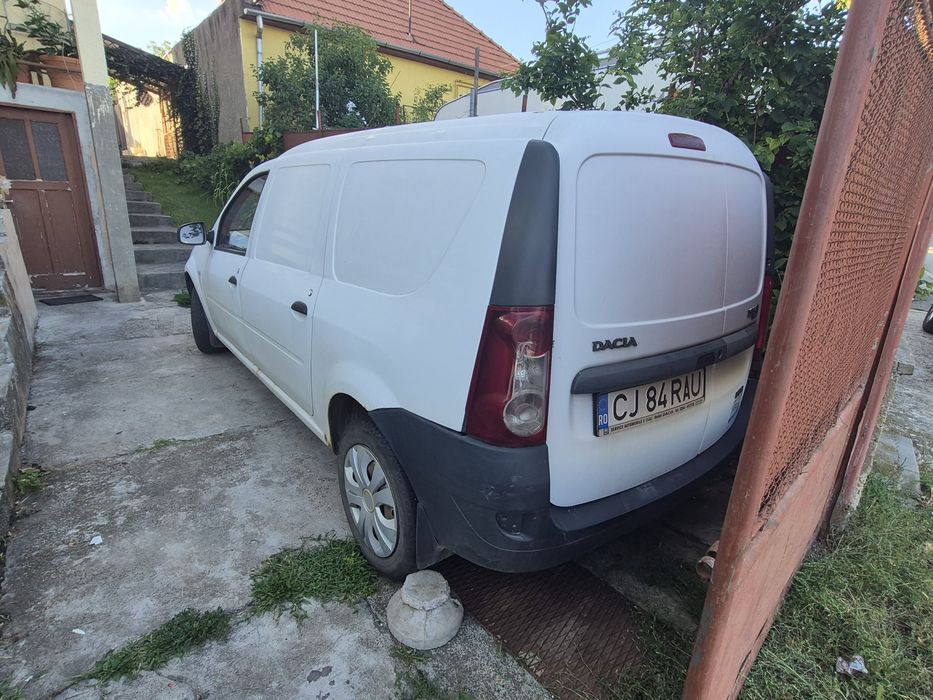 Vând Dacia Logan Van