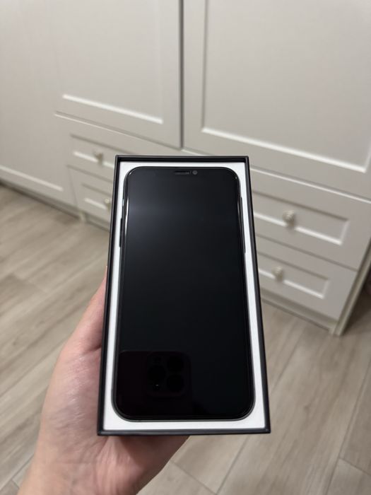 iPhone 11 pro зеленый