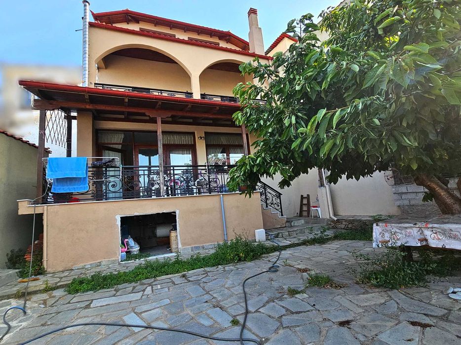 ПРОДАВА се самостоятелна къща 240кв.м в PANAGIA Кавала (код 8026)