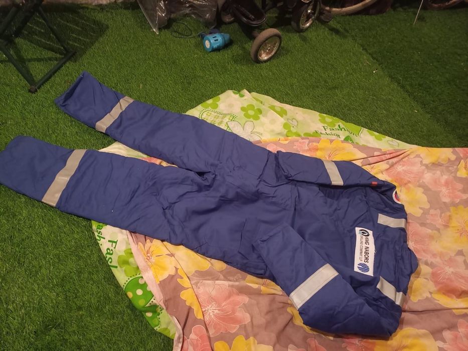 Продам спец одежды