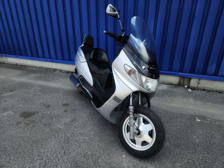 Suzuki burgman 250
