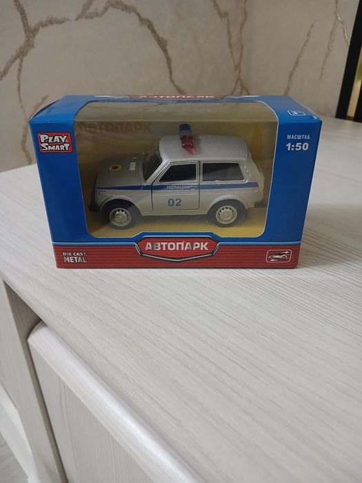 Продам модельки машин