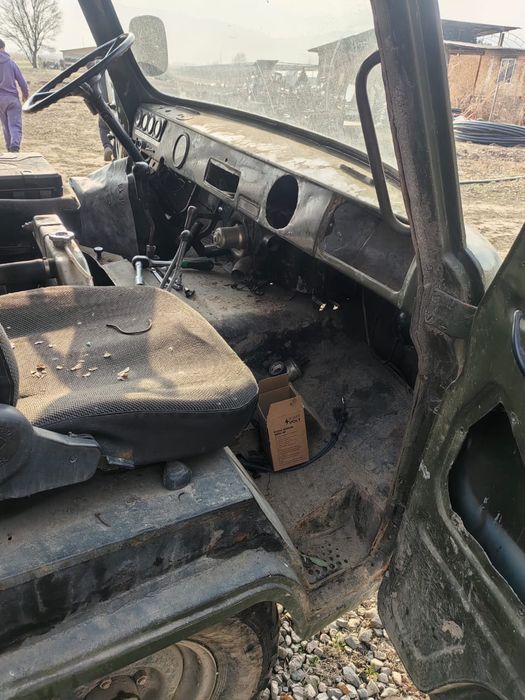 Продам машину УАЗ