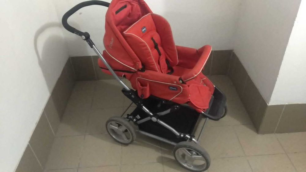 Коляска Chicco б/у